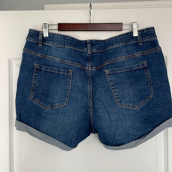 Ladies Denim Shorts size 16 - Picture 4 of 4